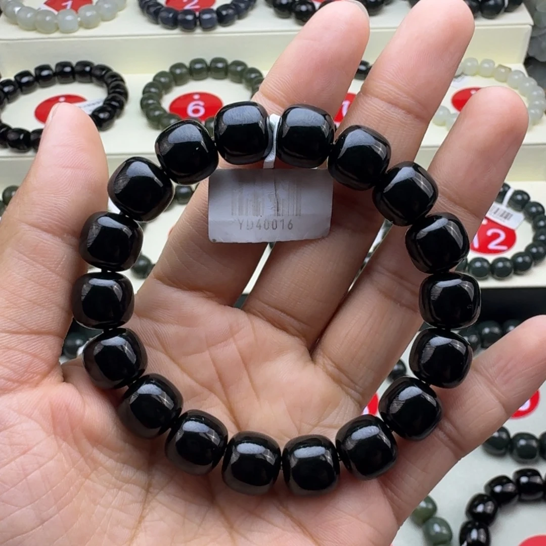 和田玉未镶嵌手串