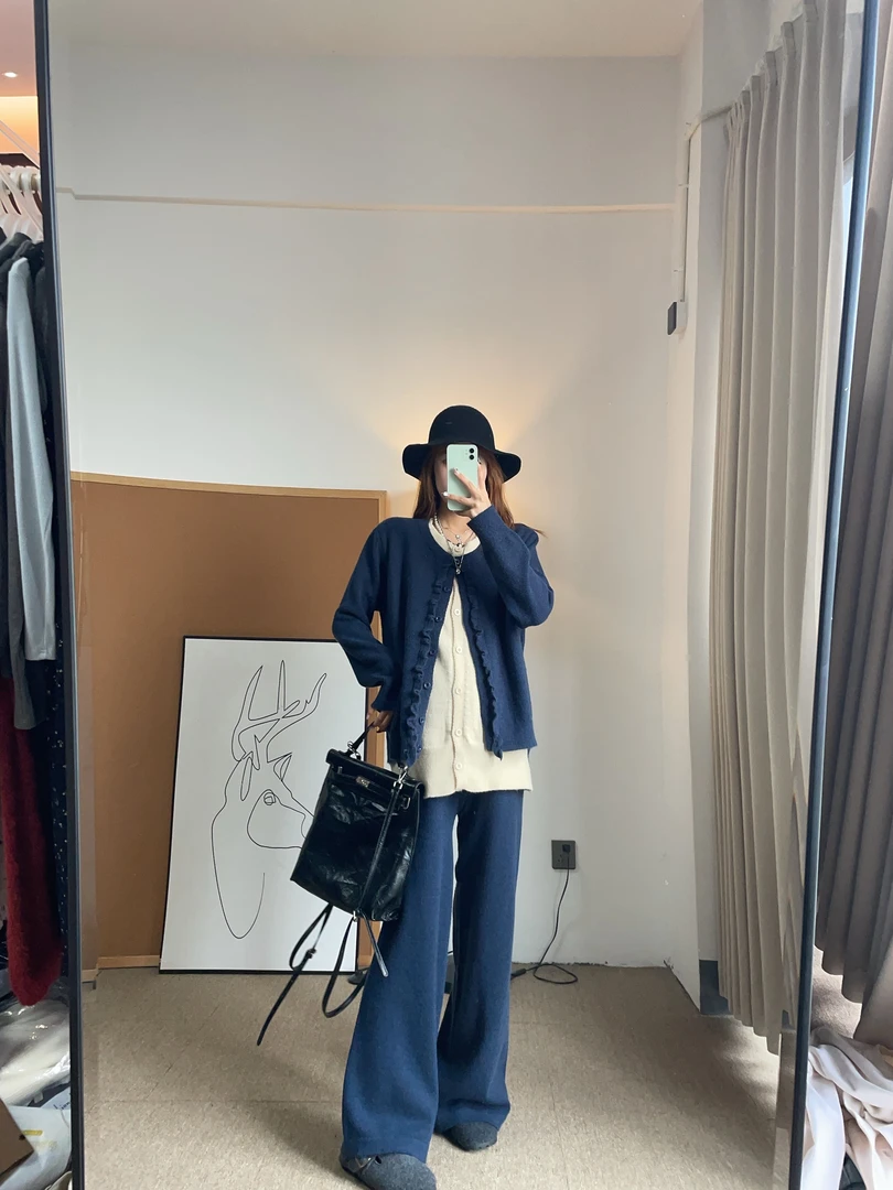 孕妇装秋冬两件套韩系减龄假两件拼接木耳边上衣阔腿裤套装宽松潮