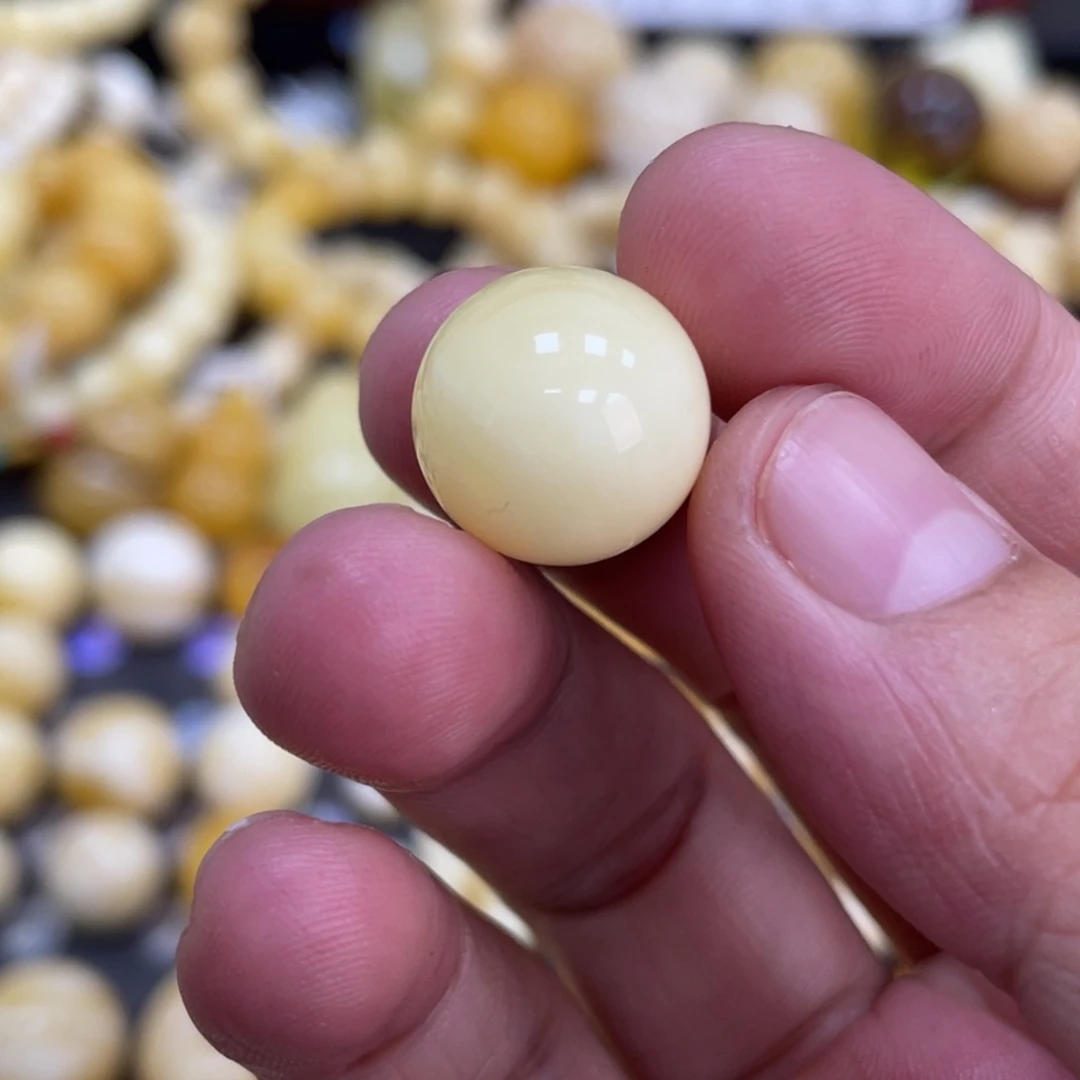 未镶嵌琥珀珠宝奇石14.6mm