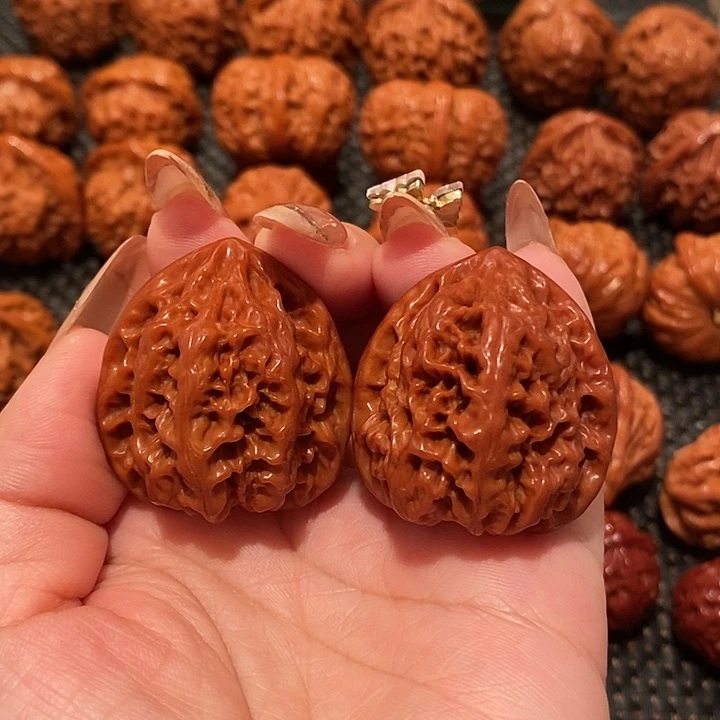 文玩核桃吊坠35野牛0018