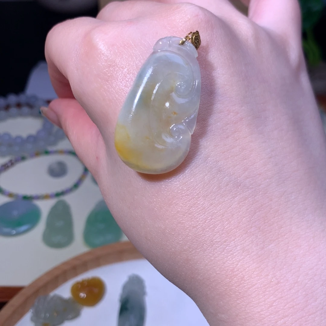 未镶嵌定制翡翠如意