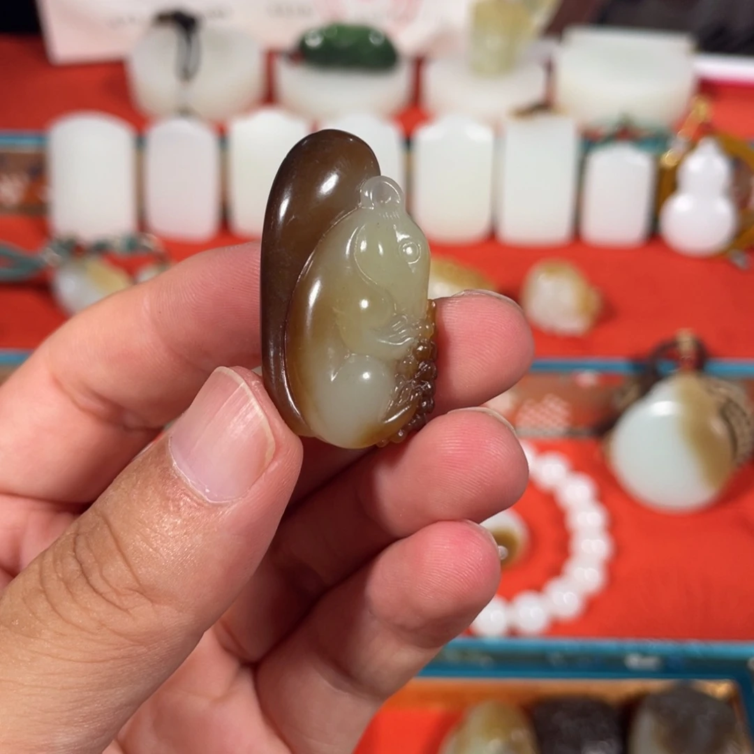 和田玉未镶嵌挂件