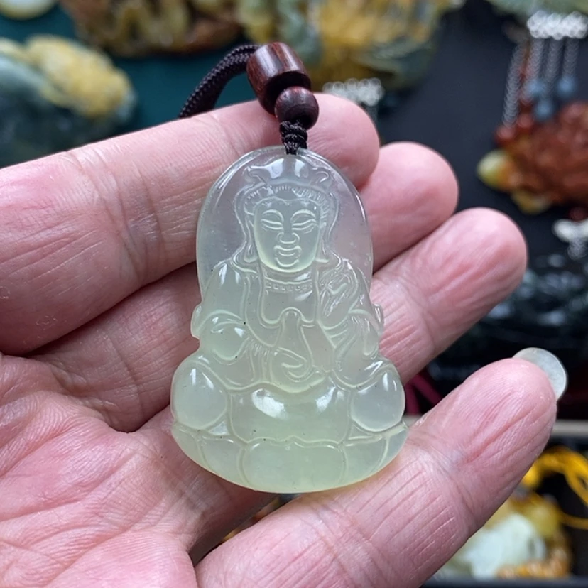 【闪购商品】蛇纹石玉未镶嵌吊坠