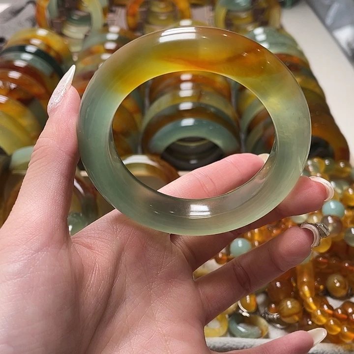 蛇纹石玉未镶嵌手镯56.6
