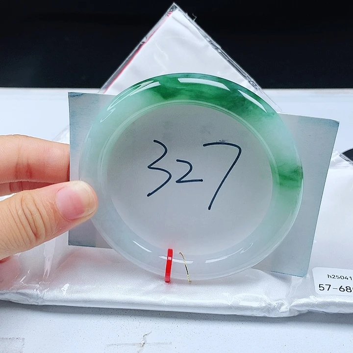 翡翠手镯（圆镯）未镶嵌57圆条