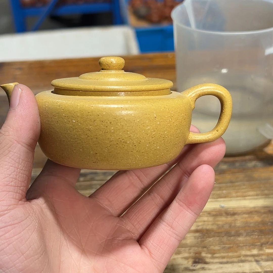 茶壶紫砂紫砂的味道很好闻