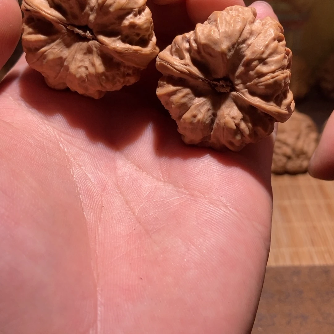 M***.文玩核桃吊坠蛤蟆头D55