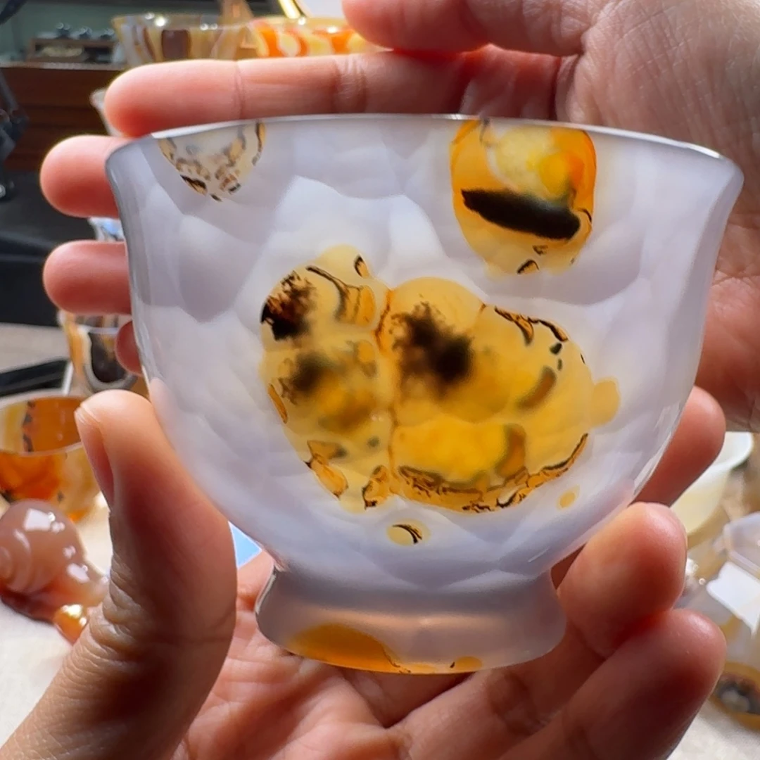 凯***玛瑙/玉髓未镶嵌玛瑙茶杯