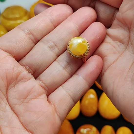 银S925镀金镶嵌蜜蜡戒指