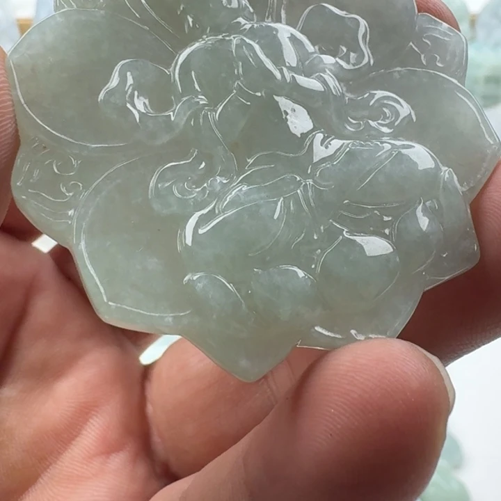 翡翠未镶嵌颈饰天然缅甸A货翡翠