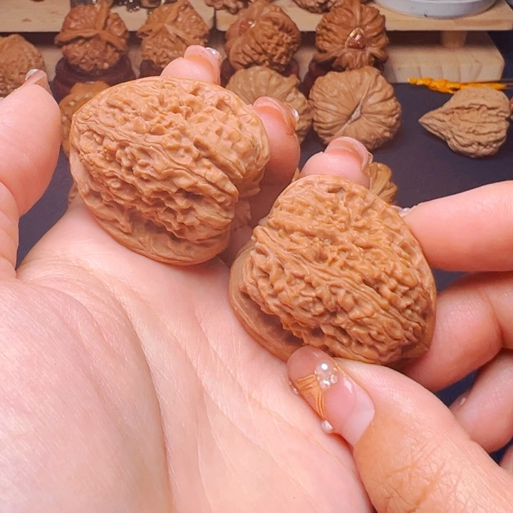 文玩核桃吊坠高炮南疆石