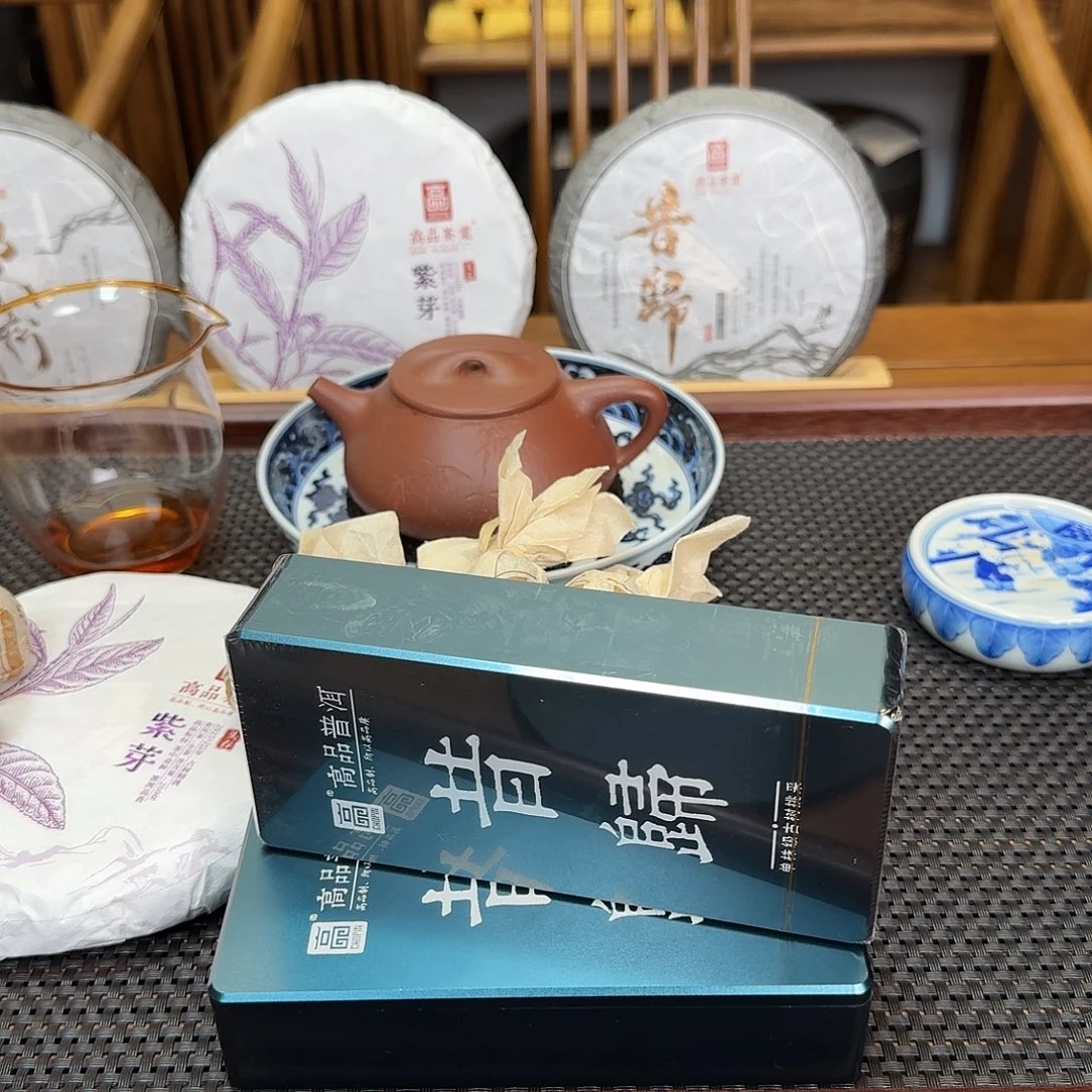 施***澔紫砂茶宠青花瓷昔归顶珠