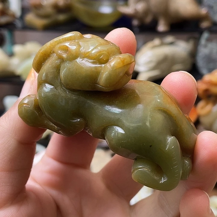 和田玉（糖玉）未镶嵌颈饰