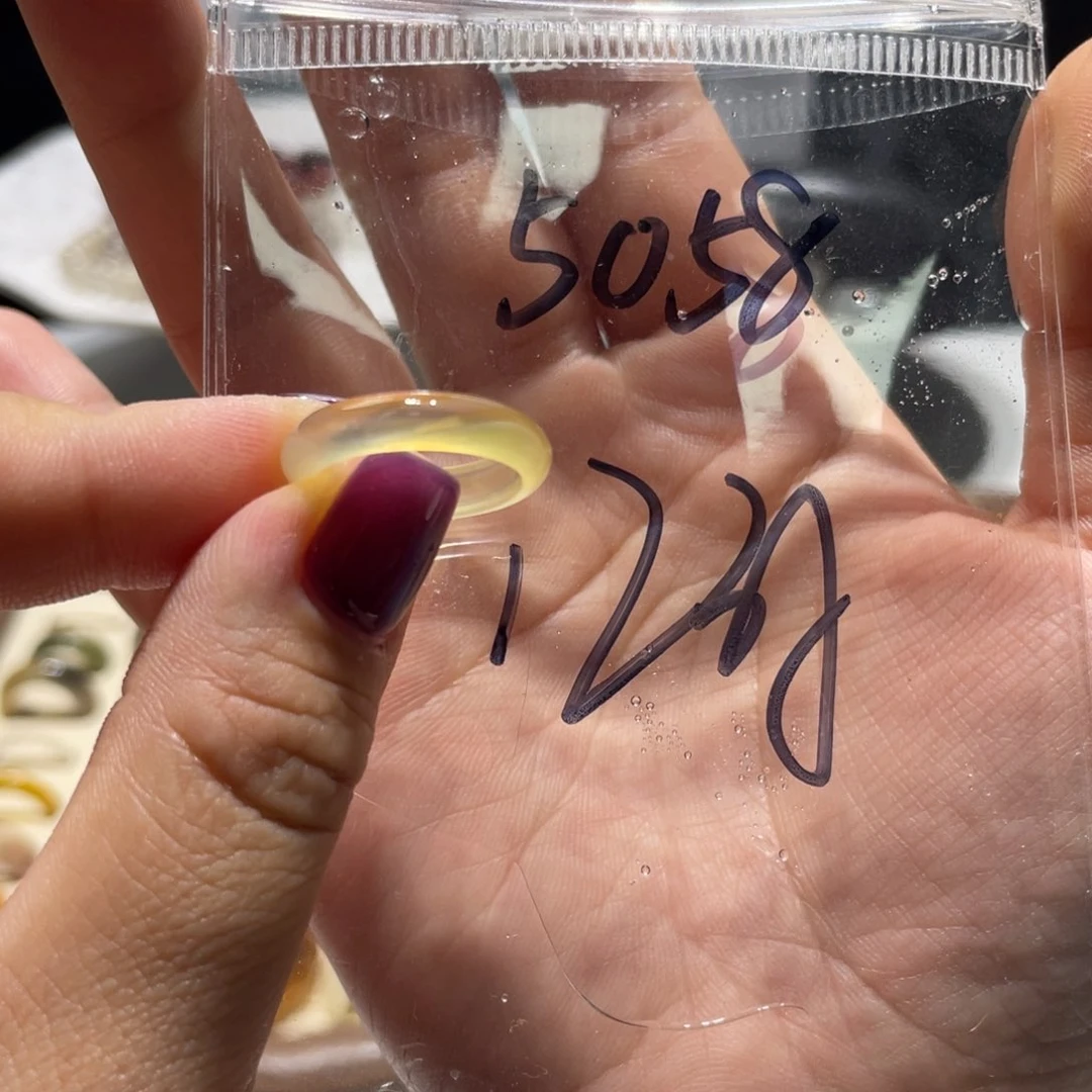 玛瑙/玉髓戒指未镶嵌