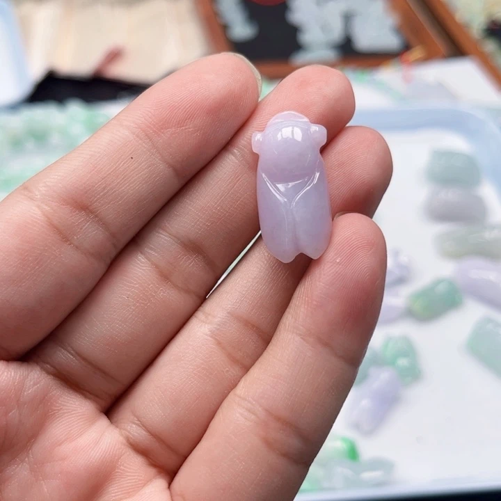 翡翠未镶嵌颈饰天然翡翠A货