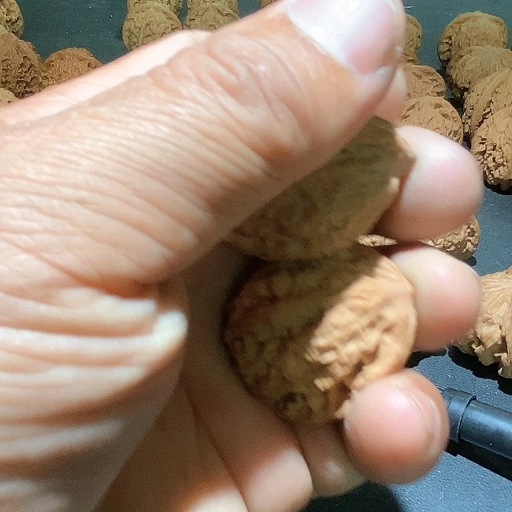 文玩核桃吊坠王*山虎