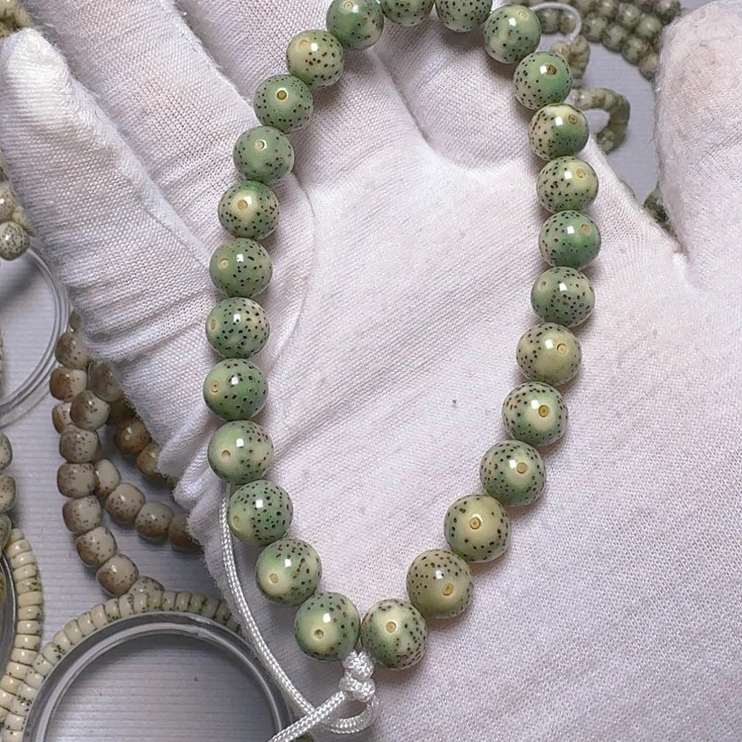 颜****手串星月菩提原生态石玉料卡9圆珠手持