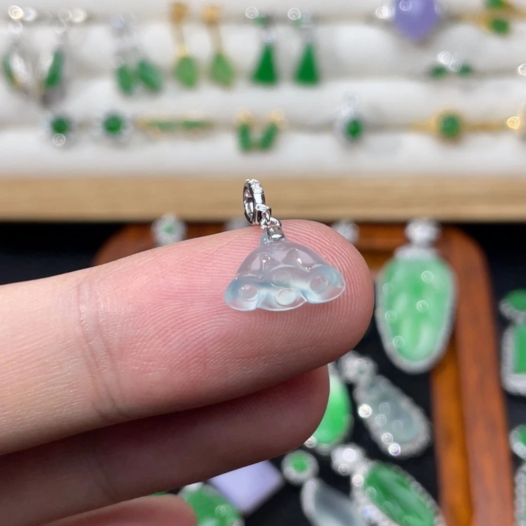 翡翠未镶嵌颈饰天然缅甸翡翠a货