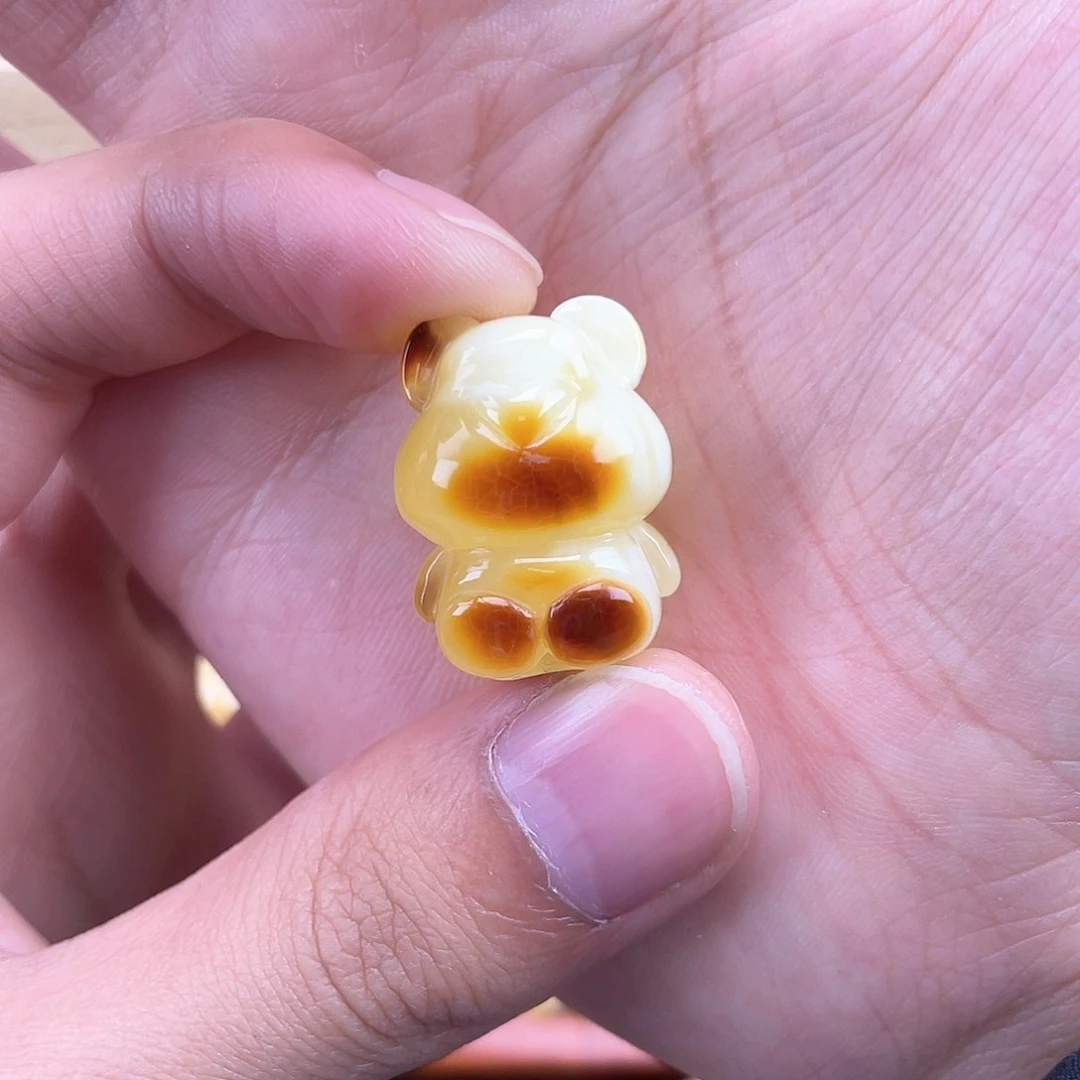 琥珀裸石未镶嵌蜜蜡