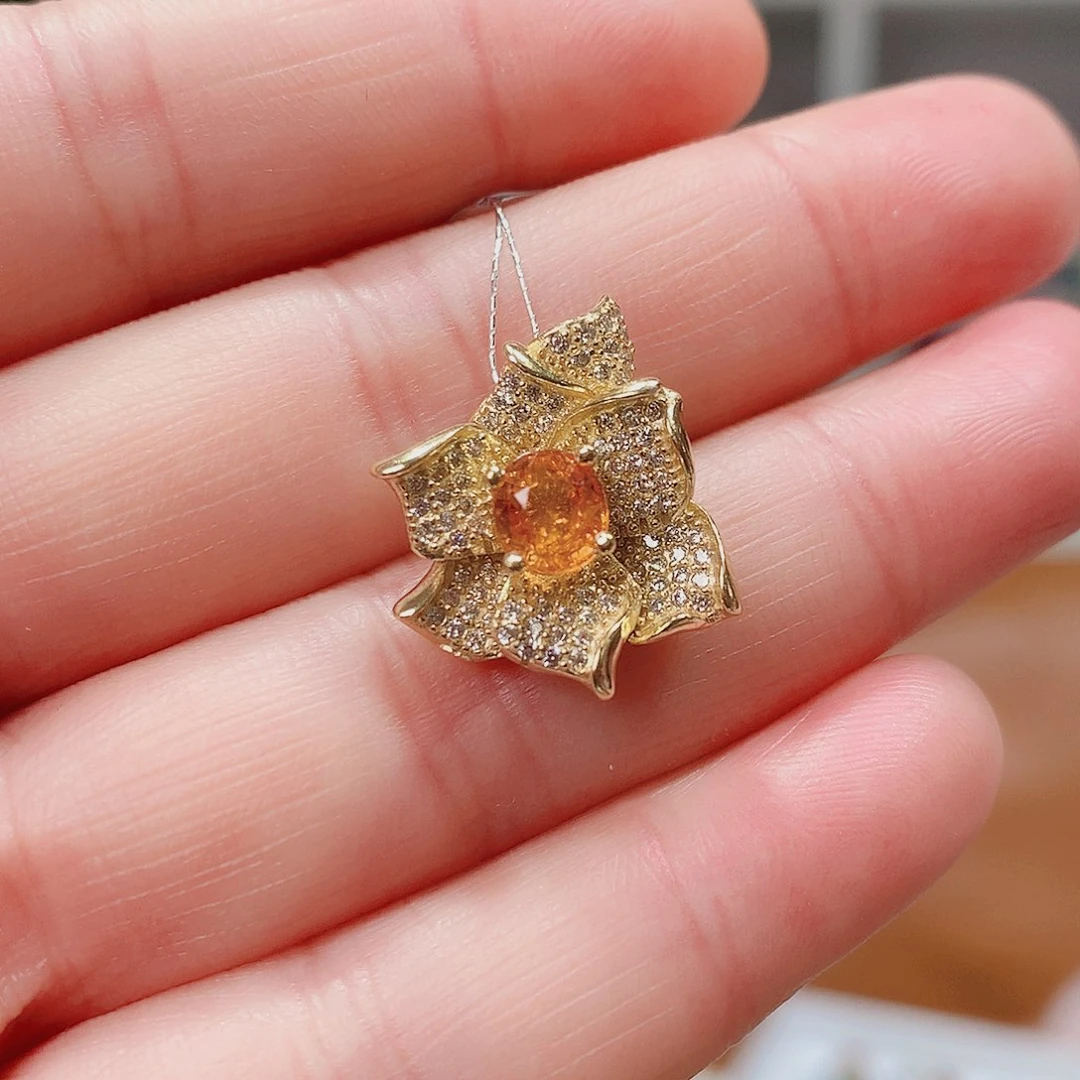 颈饰银S925镶嵌石榴石（芬达石）