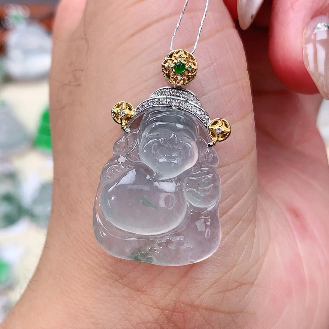 颈饰18K金镶嵌翡翠财神爷