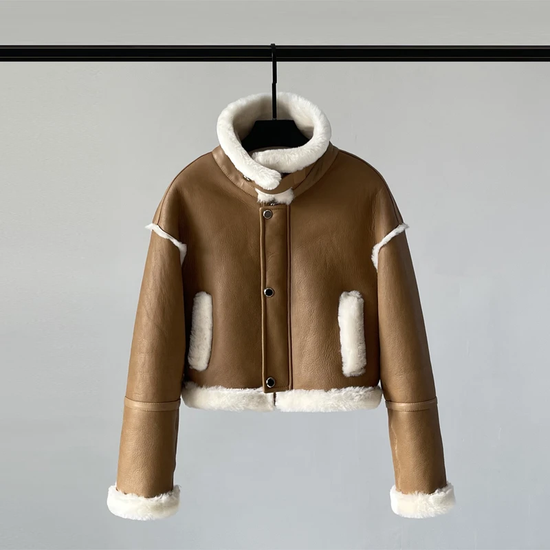 JL2441卡图斯皮毛一体外套女短款显瘦真皮羊羔毛机车立领皮草