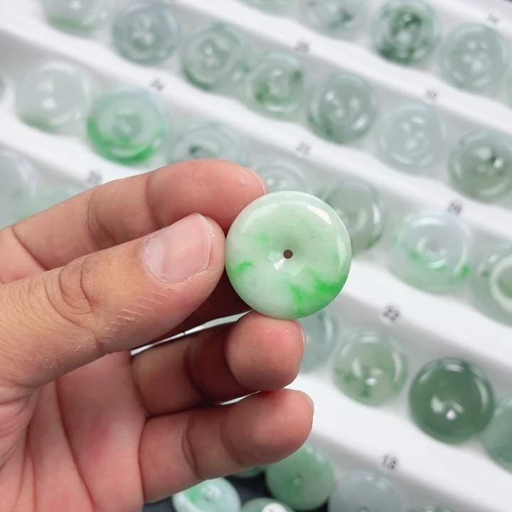 翡翠未镶嵌颈饰缅甸天然A货翡翠26.5-5.8