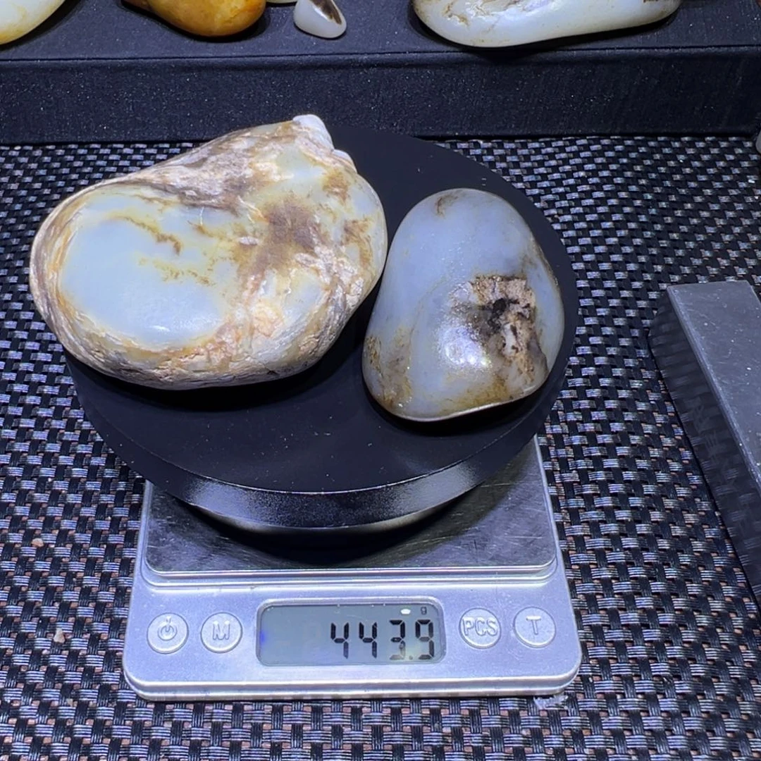 和田玉（子料）未镶嵌吊坠(不含链)443克