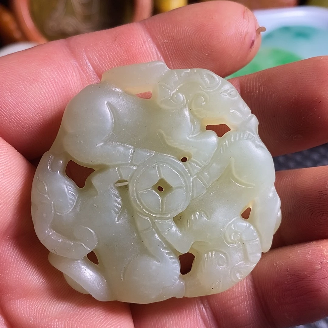 岫玉未镶嵌珠宝奇石