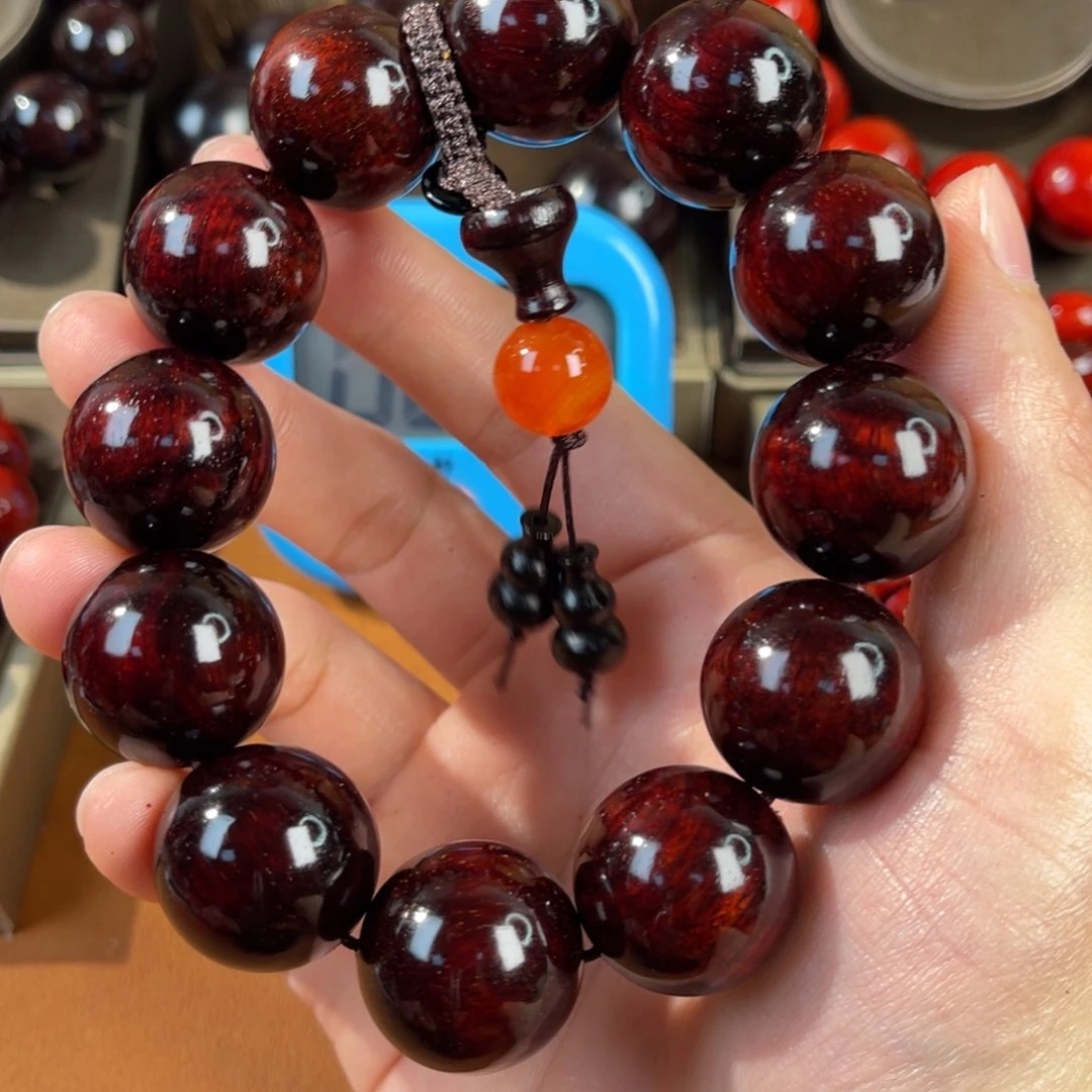 对***歌檀香紫檀（小叶紫檀）