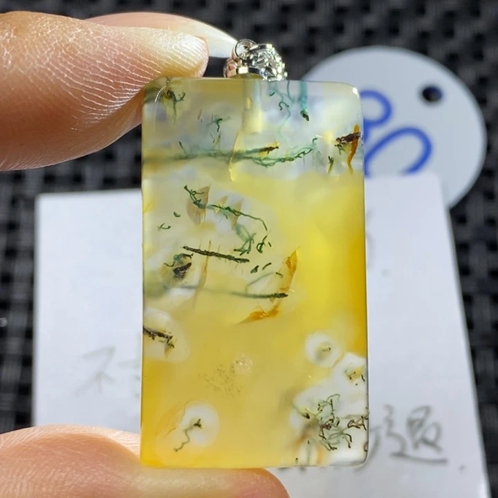 未镶嵌颈饰玛瑙/玉髓湘*