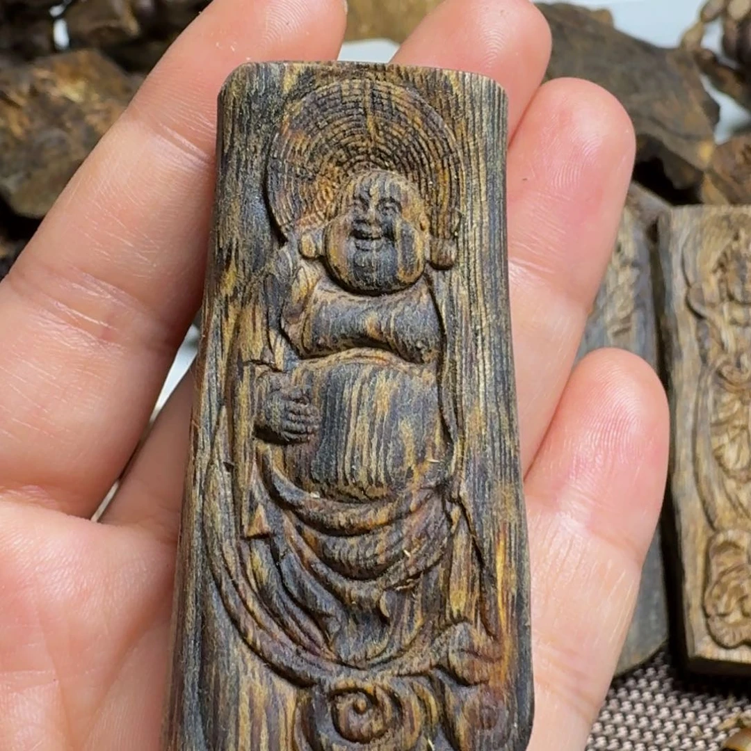 沉香吊坠佛牌雕刻牌11克