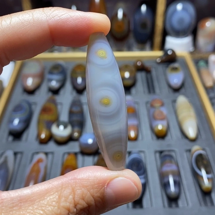 玛瑙/玉髓未镶嵌珠宝半成品