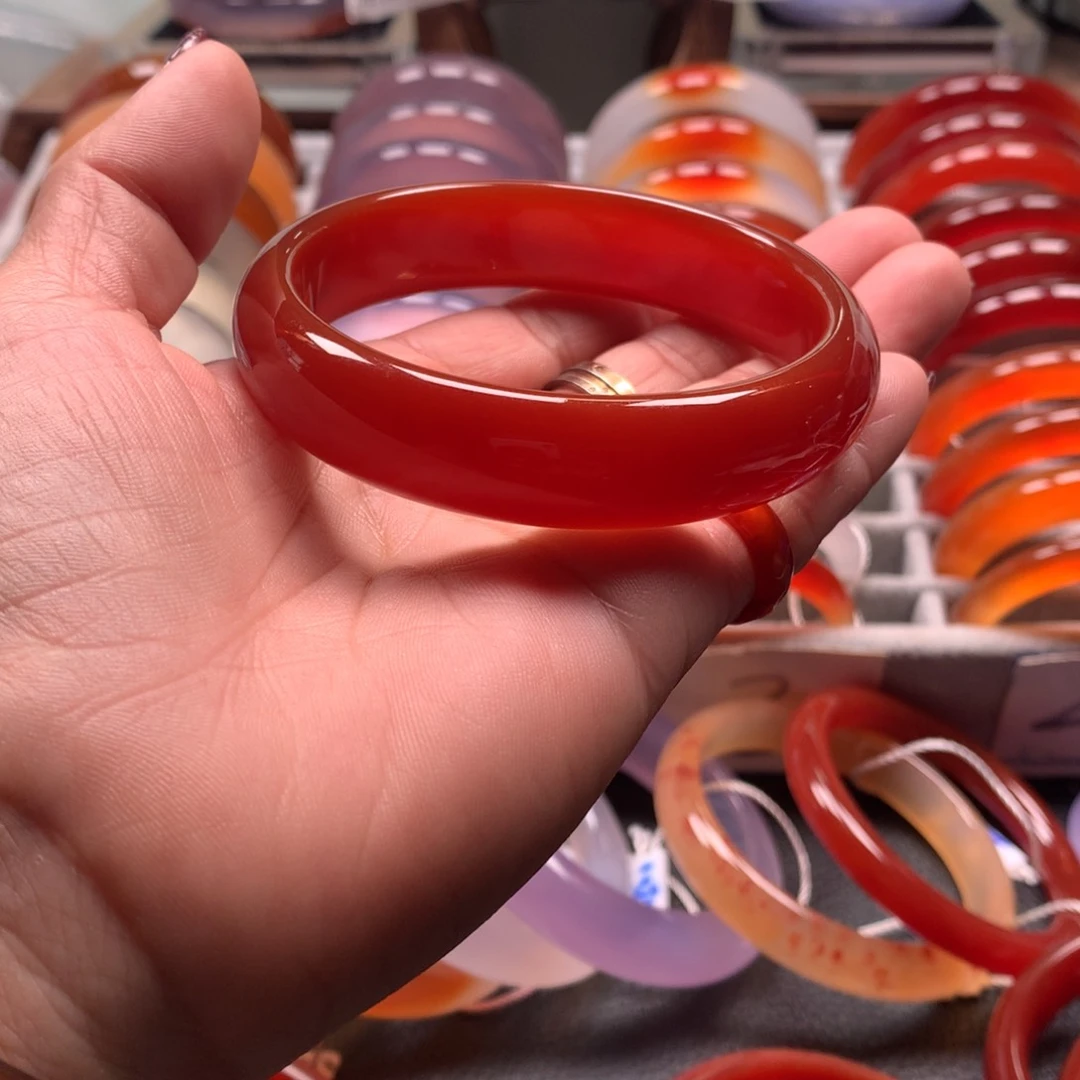 玛瑙/玉髓手镯未镶嵌