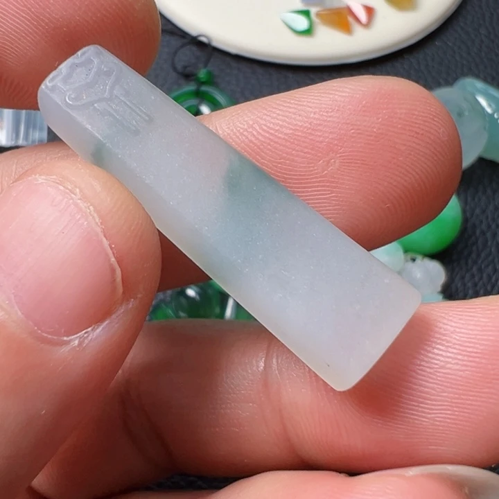 定制翡翠未镶嵌无事牌