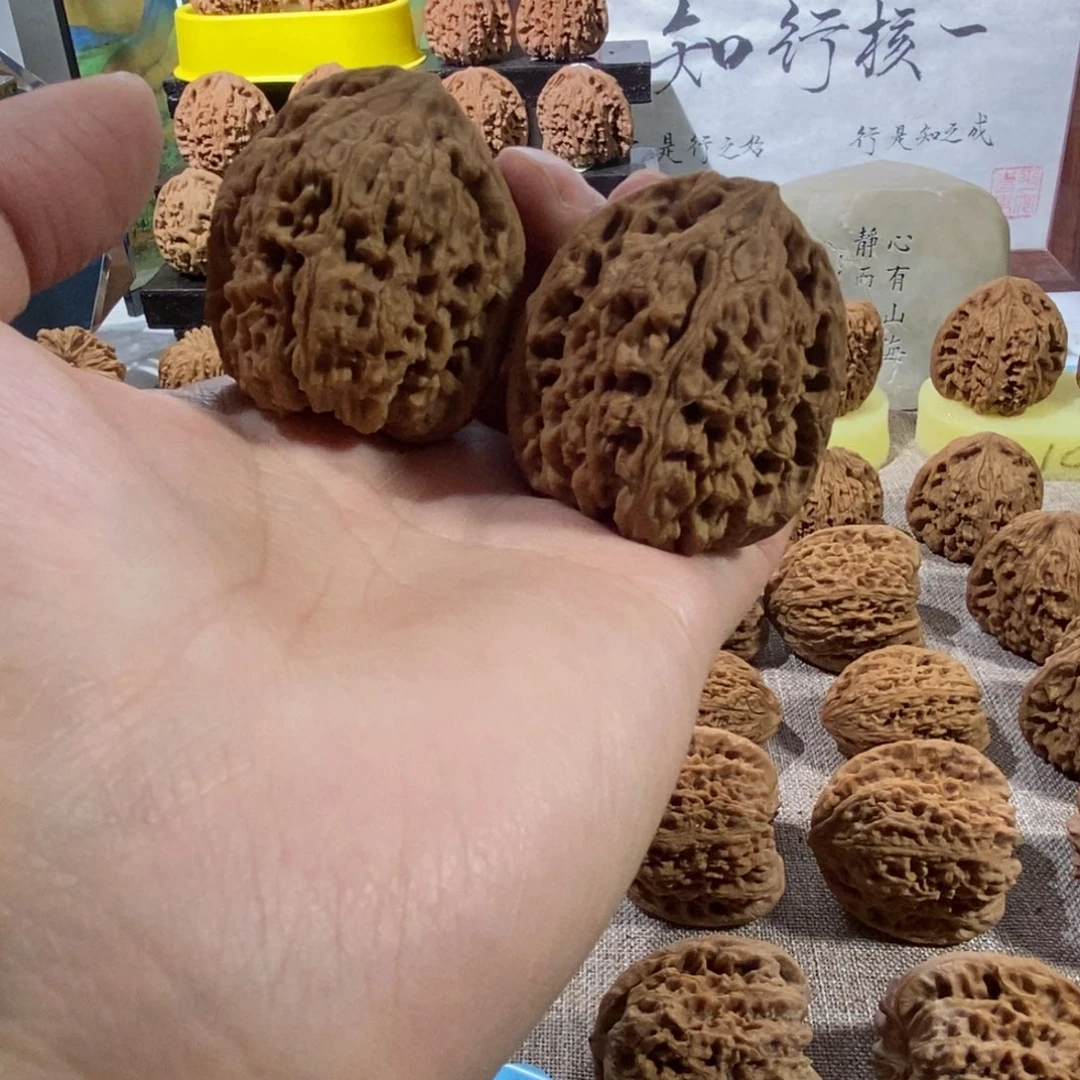 觉***1木质类经典万字粗狂吻