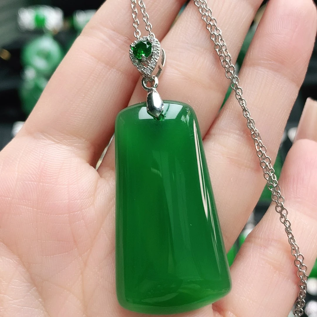 玛瑙/玉髓吊坠未镶嵌