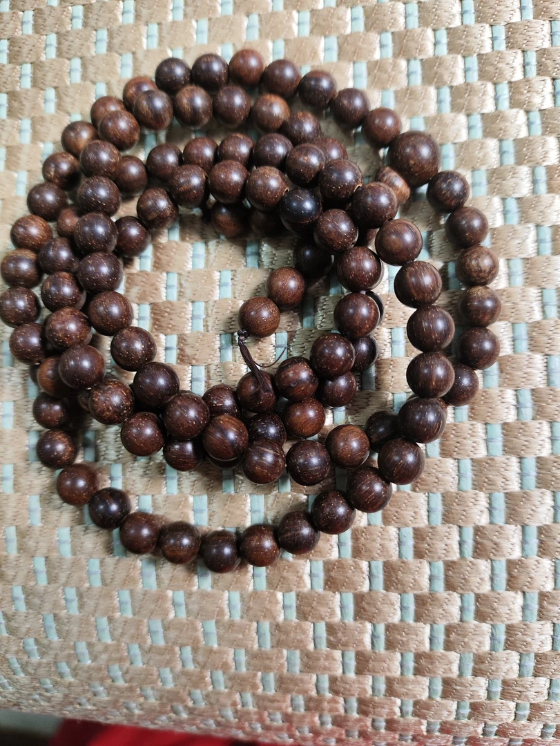 巴布亚新几内亚贡木圆珠