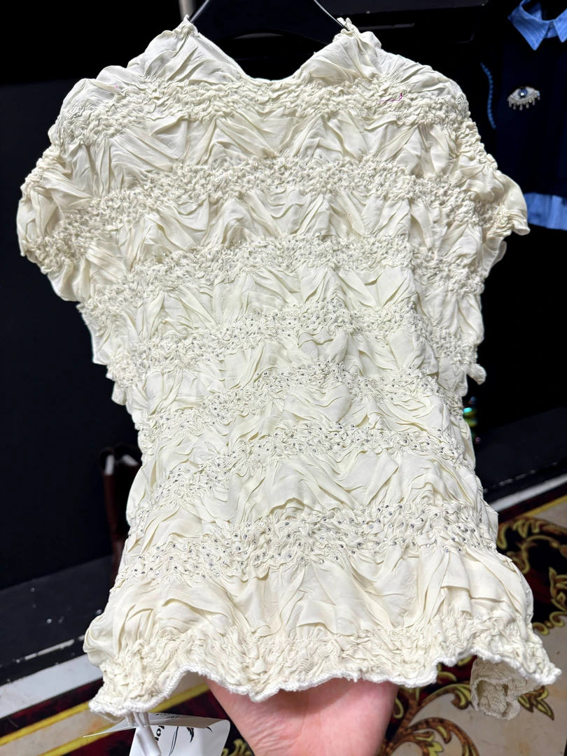 （气质女人）·抗皱透气亲肤感显瘦设计师短袖白色女士上衣olC5310