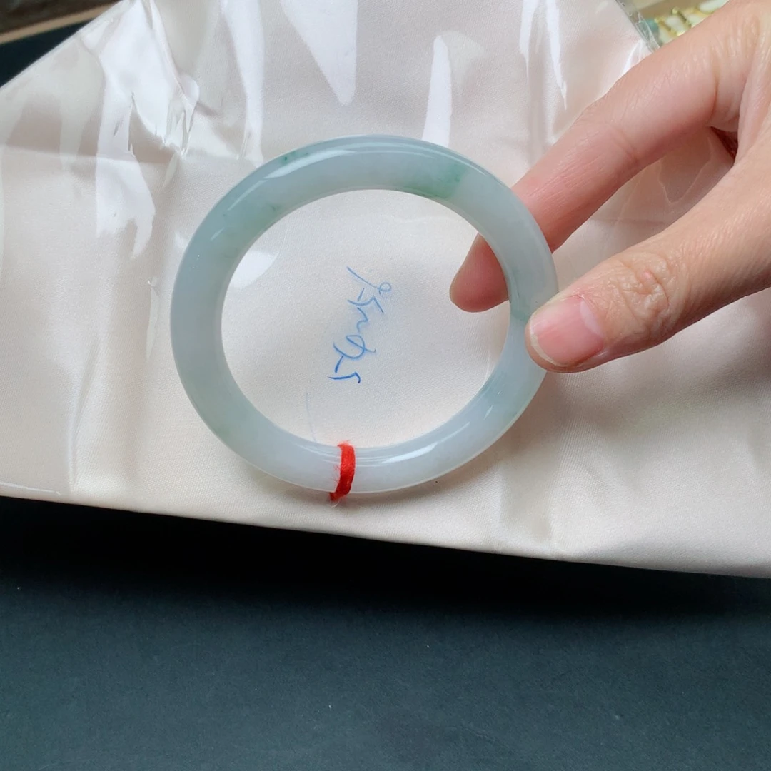 未镶嵌手镯翡翠翡翠