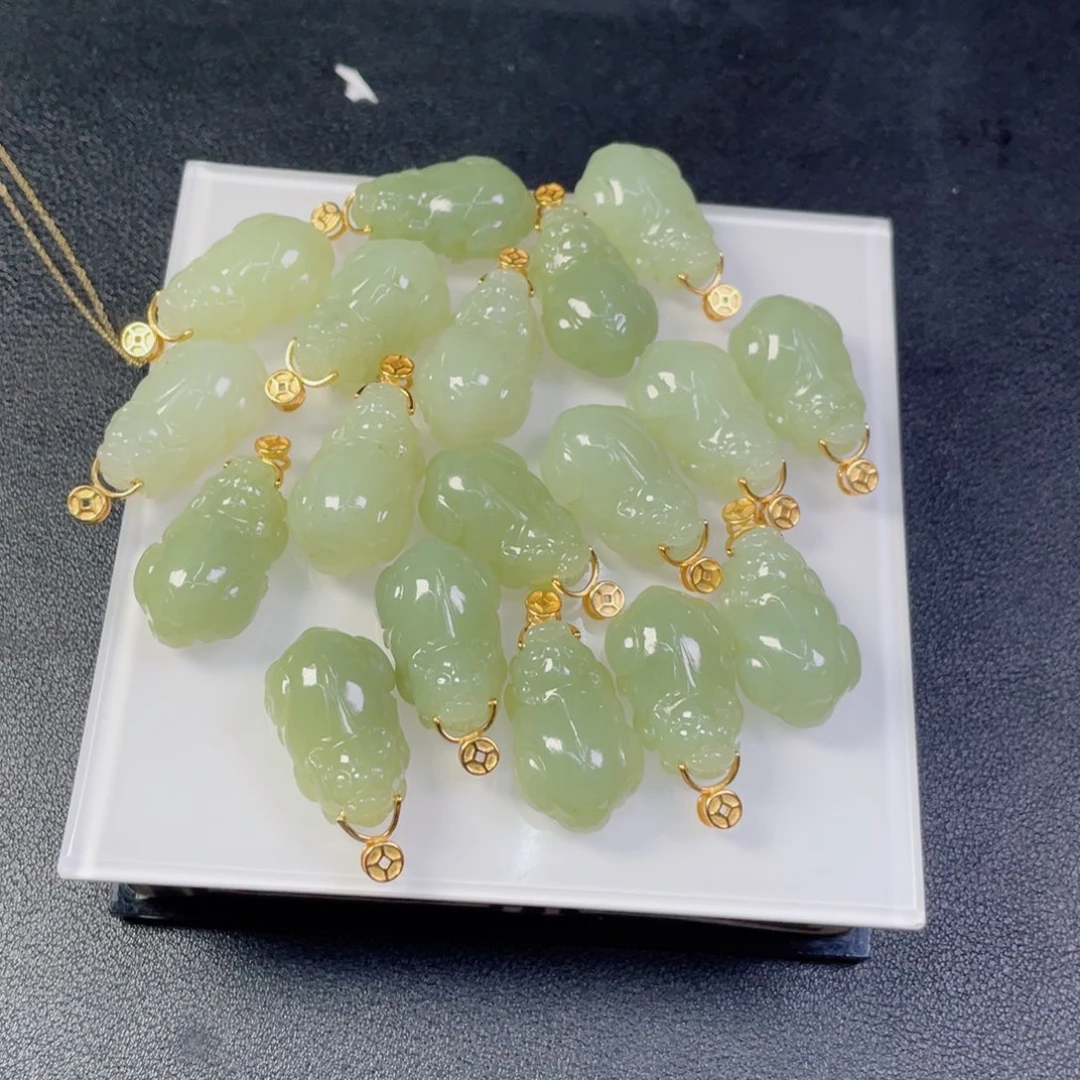 和田玉未镶嵌颈饰银镶柠檬黄貔貅吊坠8