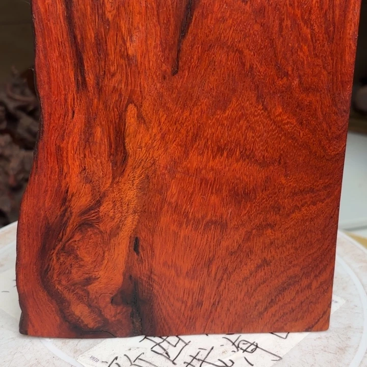 大叶紫檀（黑酸枝木类）