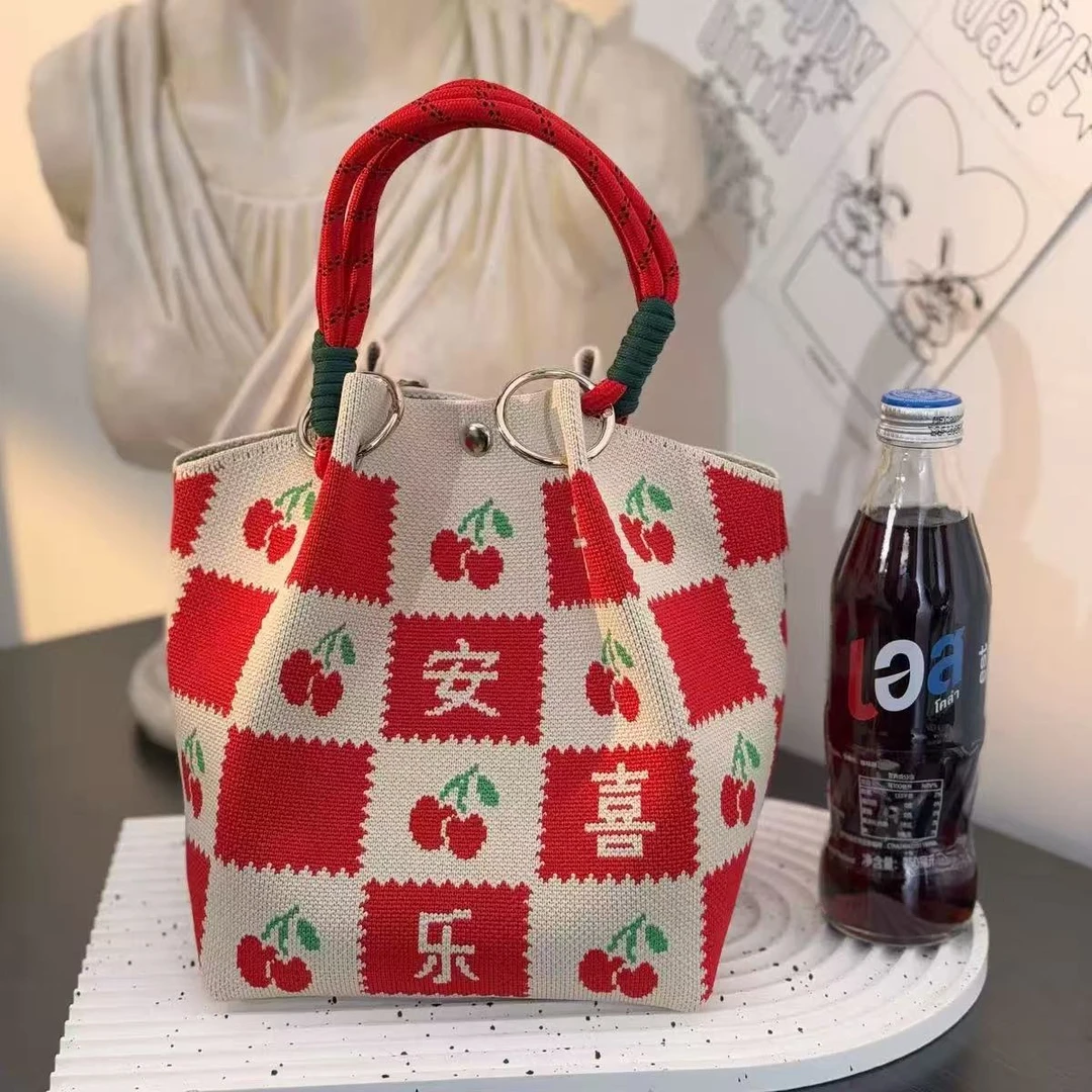 街头潮流磁扣收纳卡位手提包针织包手拎收纳袋