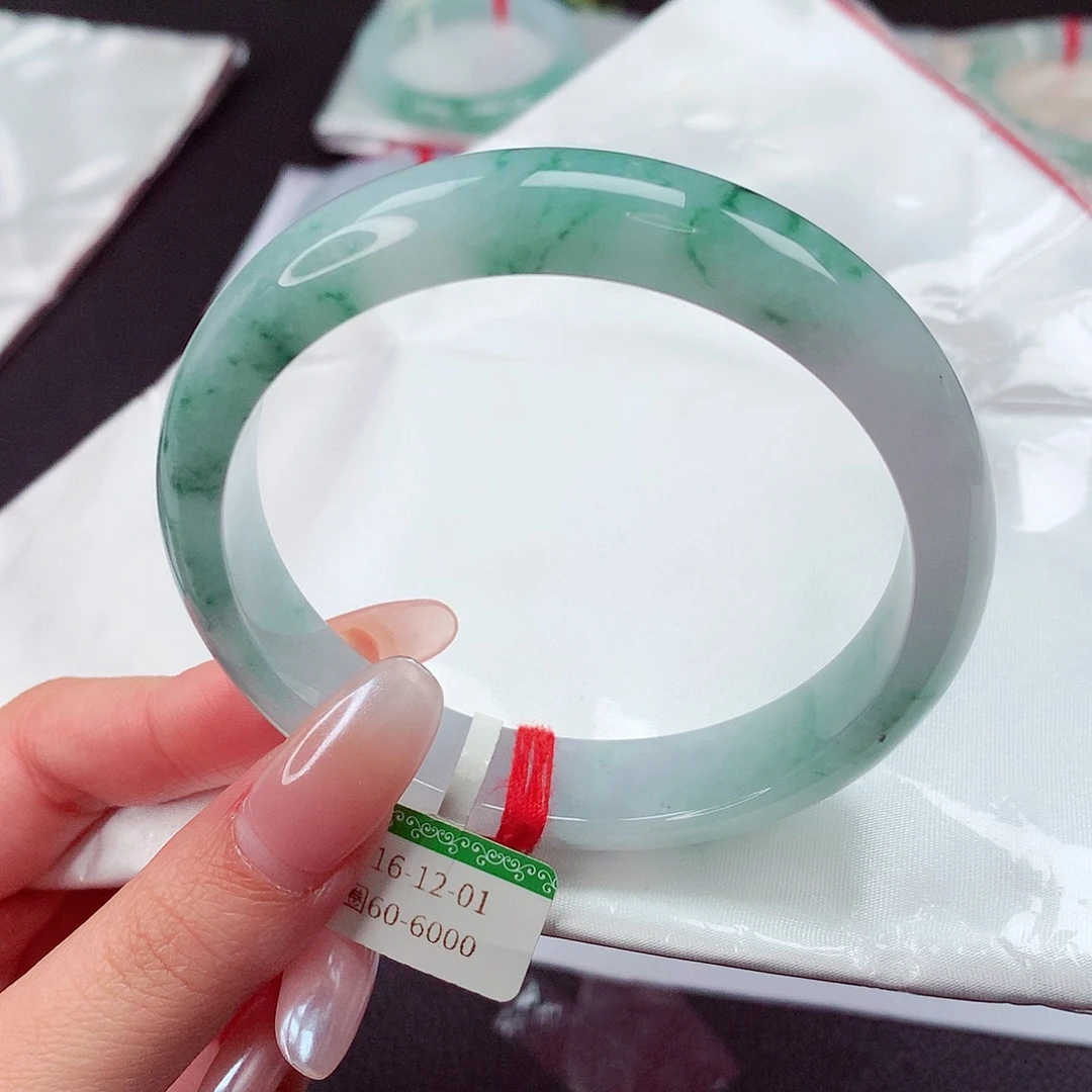 翡翠未镶嵌手镯缅甸天然a货翡翠手镯