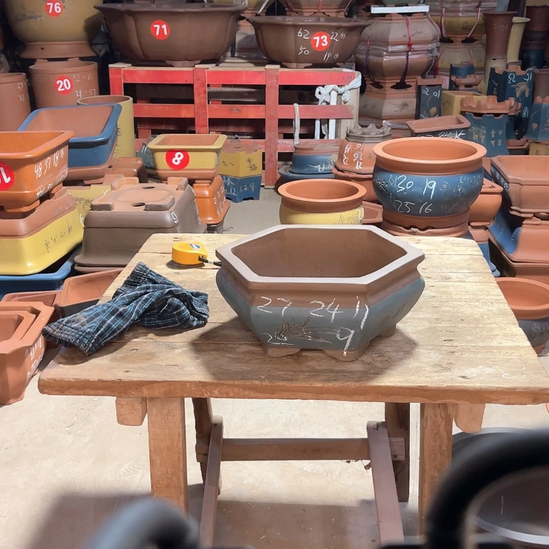 紫砂花盆六方盆一个