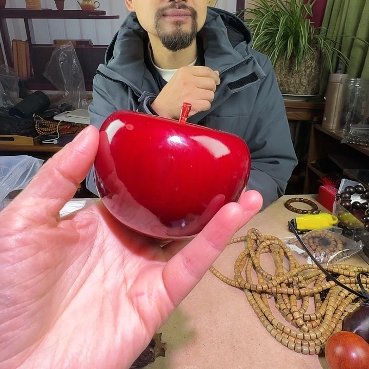 稳定木苹果摆件一个