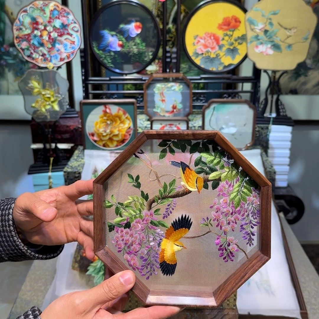 刺绣刺绣工艺精湛