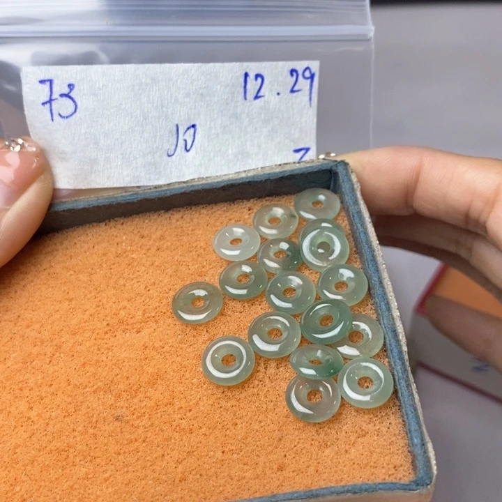 定制翡翠未镶嵌不退