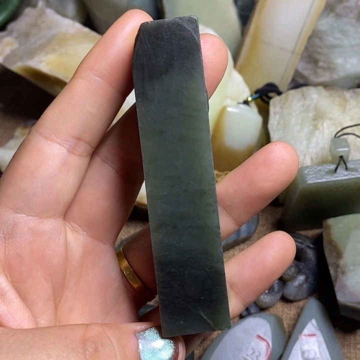 和田玉（糖玉）未镶嵌挂件