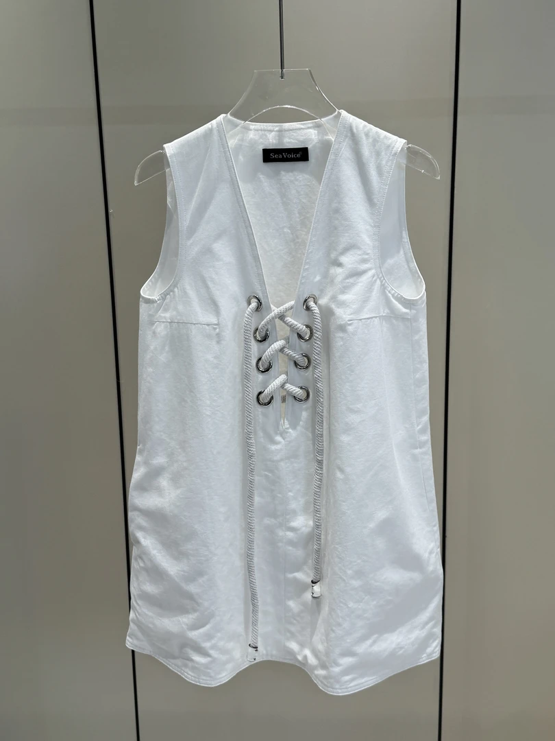 【海哥精选】P家同款时尚后背三角标贴布绑带大V领连衣裙5343-113